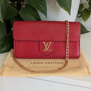Louis Vuitton Lockme Red Leather Wallet